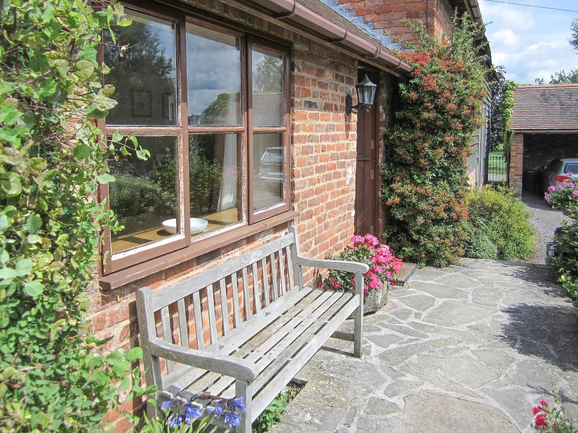 Garden Cottage Hasfield Exterior photo